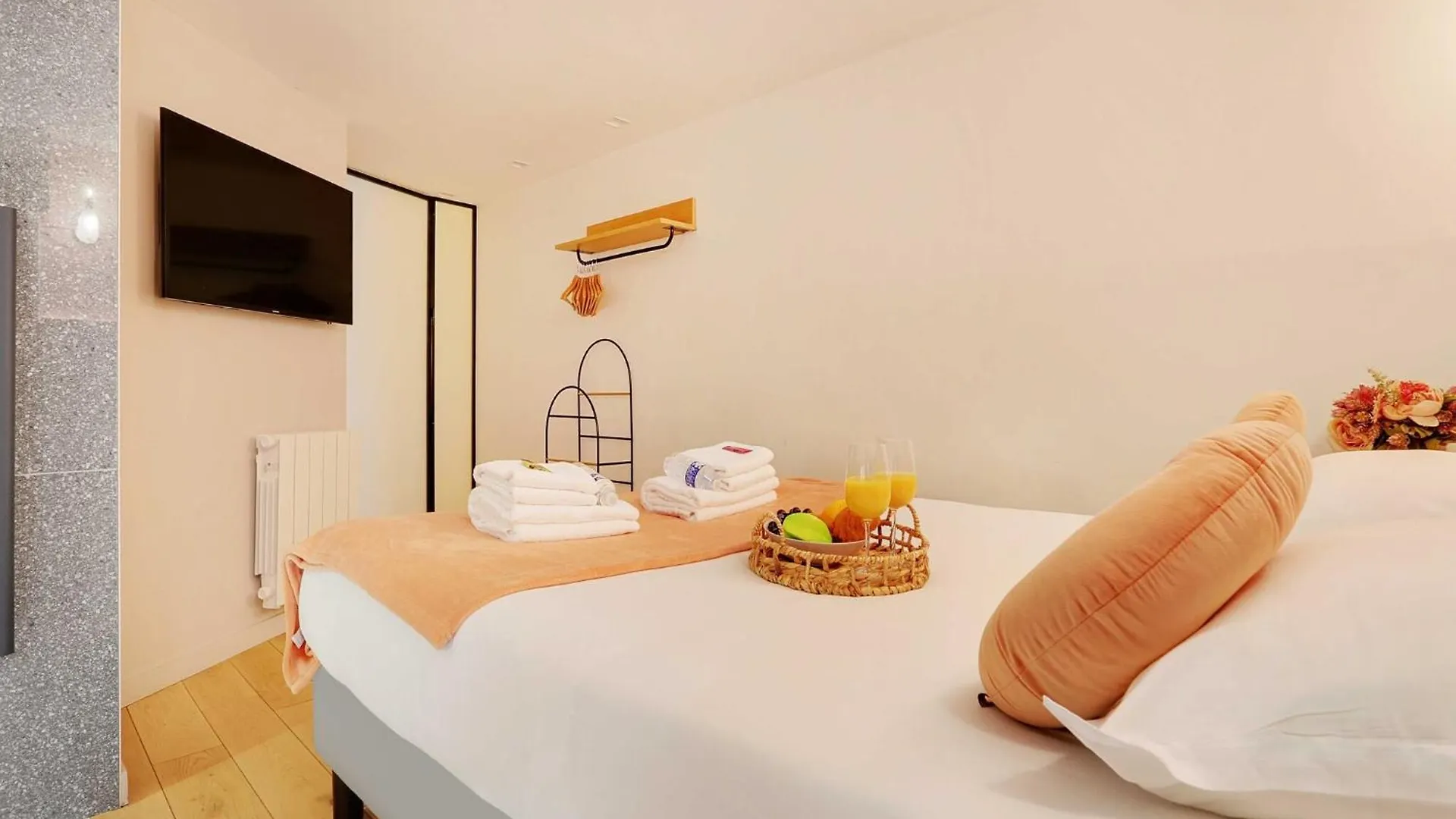 Serene Apartment For 6P Near The Marais Parigi