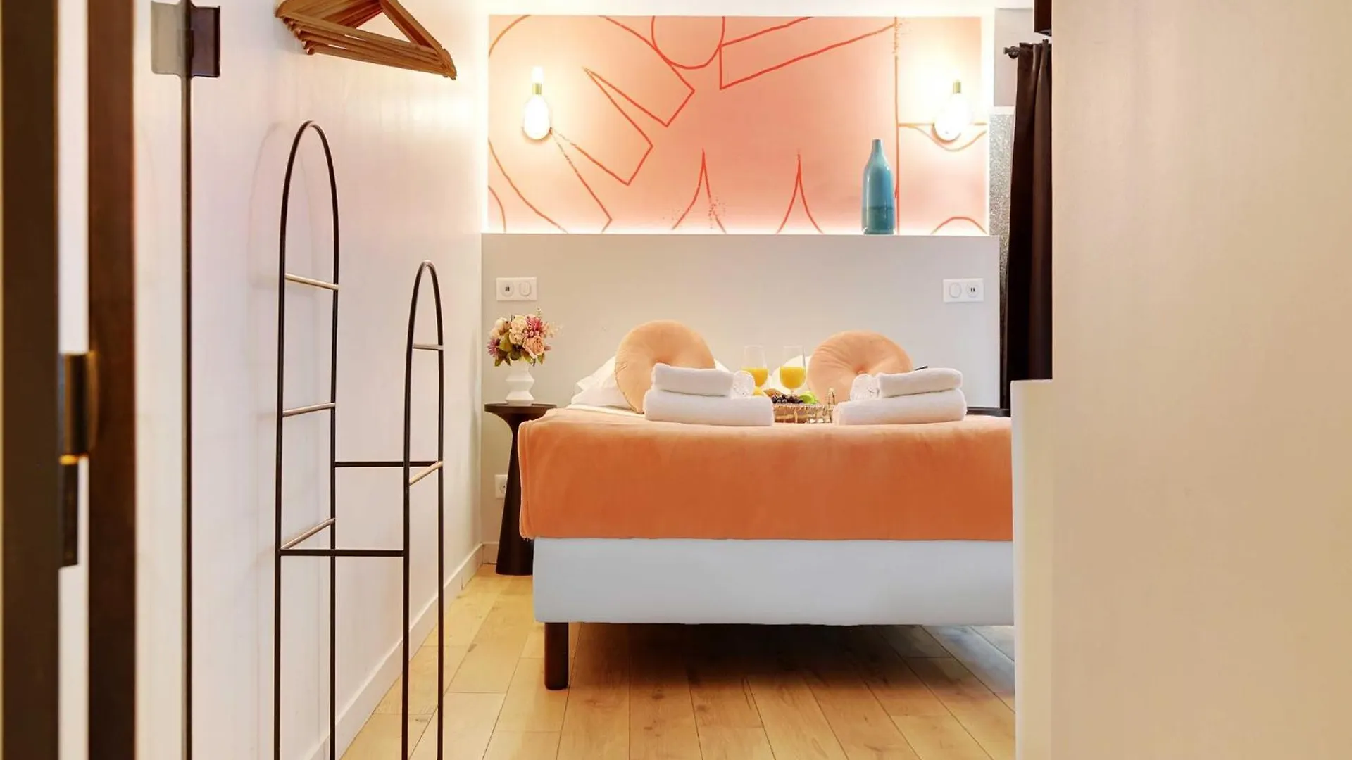 Serene Apartment For 6P Near The Marais Paris